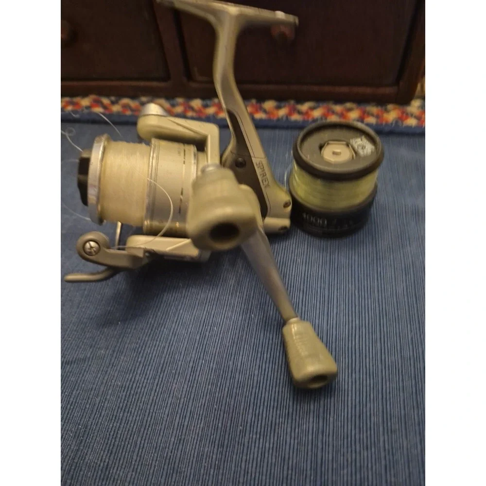 Shimano Spirex 4000FD Spinning Reel w/Fast Cast Front Drag RH or LH Retrieve W